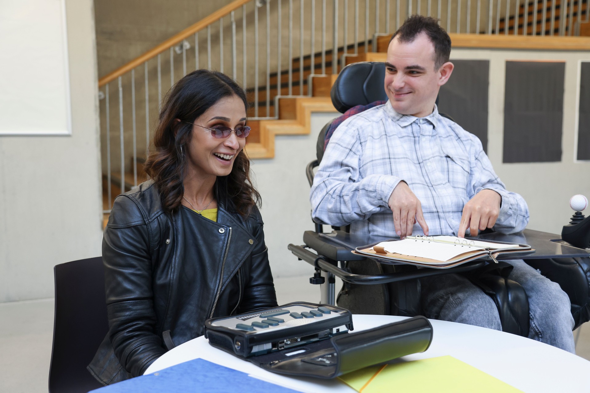 Disabled people in communityÊcenter